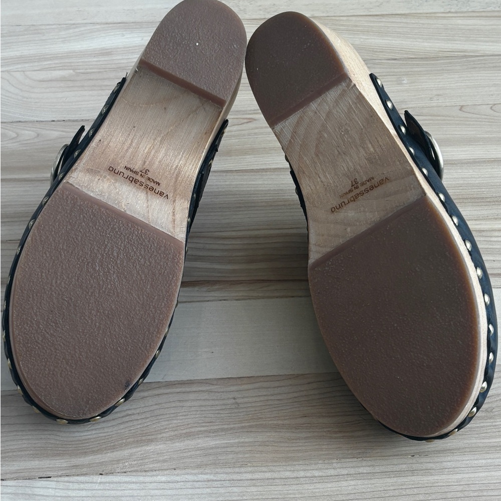 Vanessa Bruno Studded Leather Clogs 👡 Buckle Detail EU 37 - Picture 7 of 9